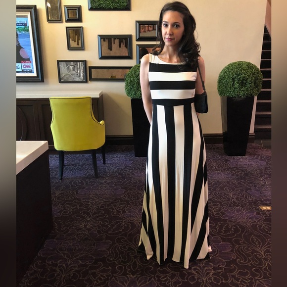 ✨Black & White Elegant Maxi Dress - Picture 2 of 5